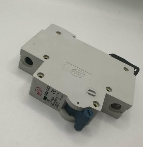 MSC1106C Kismegszakító KIFUTÓ