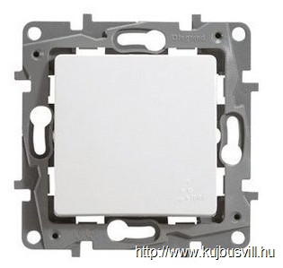 LEGRAND 764515 Niloé nyomó NO-NC 6 A IP44, fehér