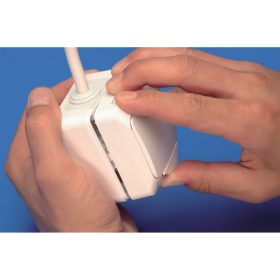   SCHNEIDER WDE000541 CEDAR PLUS 2P+F csatlakozóaljzat, biztonsági zsaluval, csapófedéllel, IP44, fehér