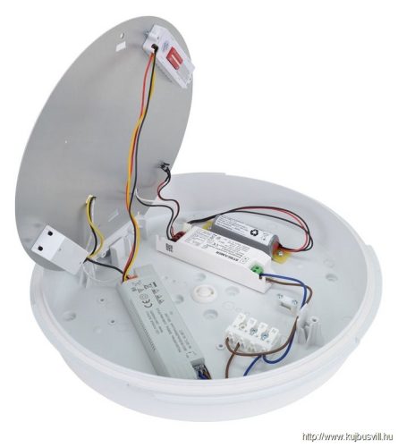 TRACON ADAMSE13W Falon kívüli védett LED világítótest, inverter, m.érzékelő 230VAC,13/2W,1200/140lm,3h,3000-6500,1-8m,10s-12m,IP54,EEI=E