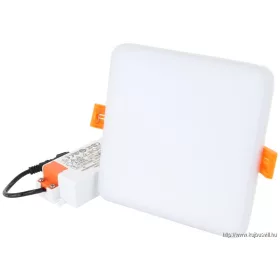   TRACON LED-DLNIP-6NW Védett, beépíthető LED mélysugárzó, négyzetes 230 VAC, 6 W, 4000 K, 450 lm, IP66,D=75x75mm, EEI=G