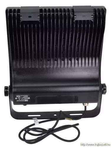 TRACON RHISA100W LED fényvető, aszimmetrikus 100-240VAC,50/60Hz,100W,13.500lm,4000K,IP66,EEI=D