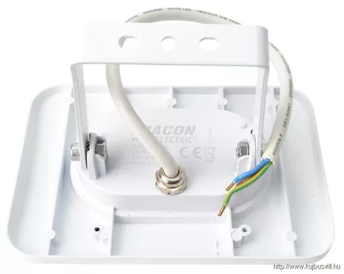 TRACON RSMDLF30 Fehér SMD fényvető 30W, 4000K, IP65, 220-240V AC, 2700lm, EEI=F