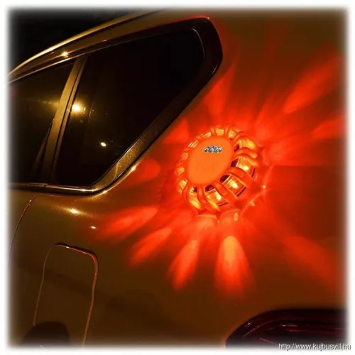 TRACON STEM1,5W Autós vészjelző lámpa, elemes 1,5 W, 6000K,3×AAA 100 lm, IP65