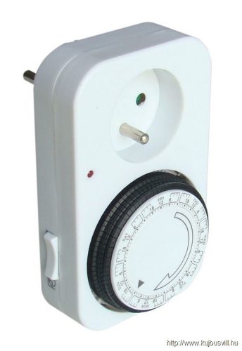 TKO-DNF Dugaszolható napi kapcsolóóra, elektromechanikus, csapos 230V, 16A, IP20